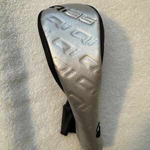 TAYLOR MADE HYBRID COVER